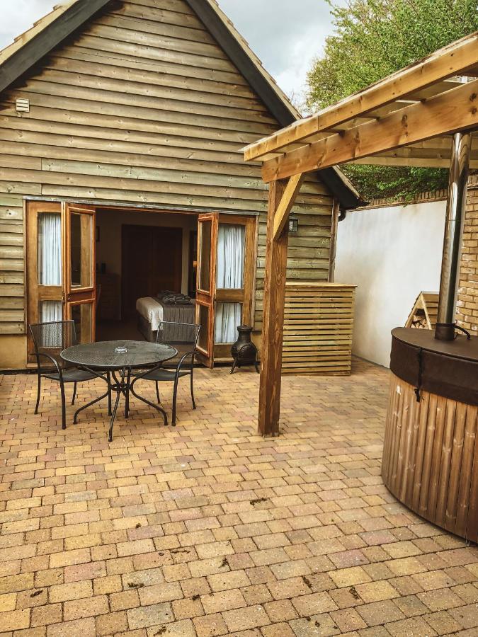 Tewinbury Farm Hotel Exterior foto