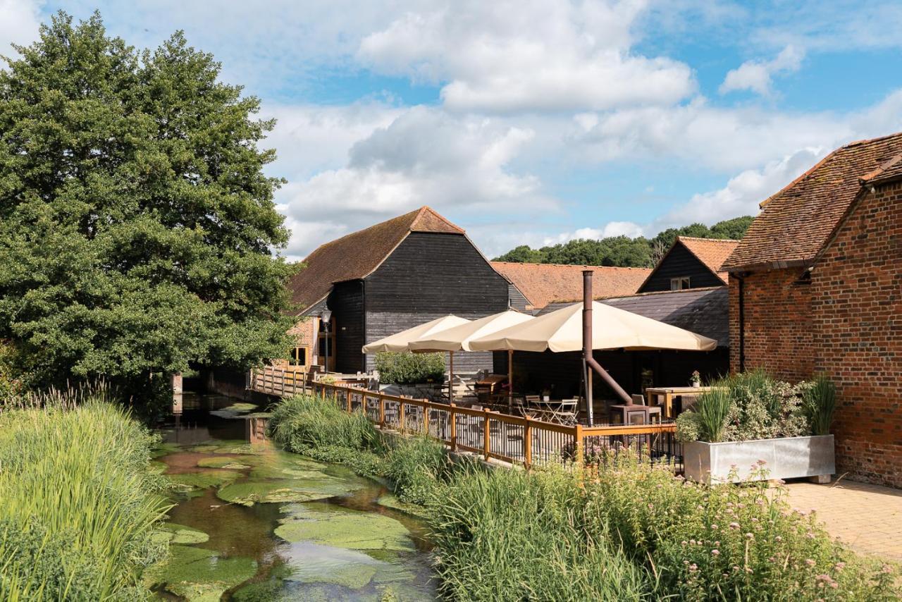 Tewinbury Farm Hotel Exterior foto