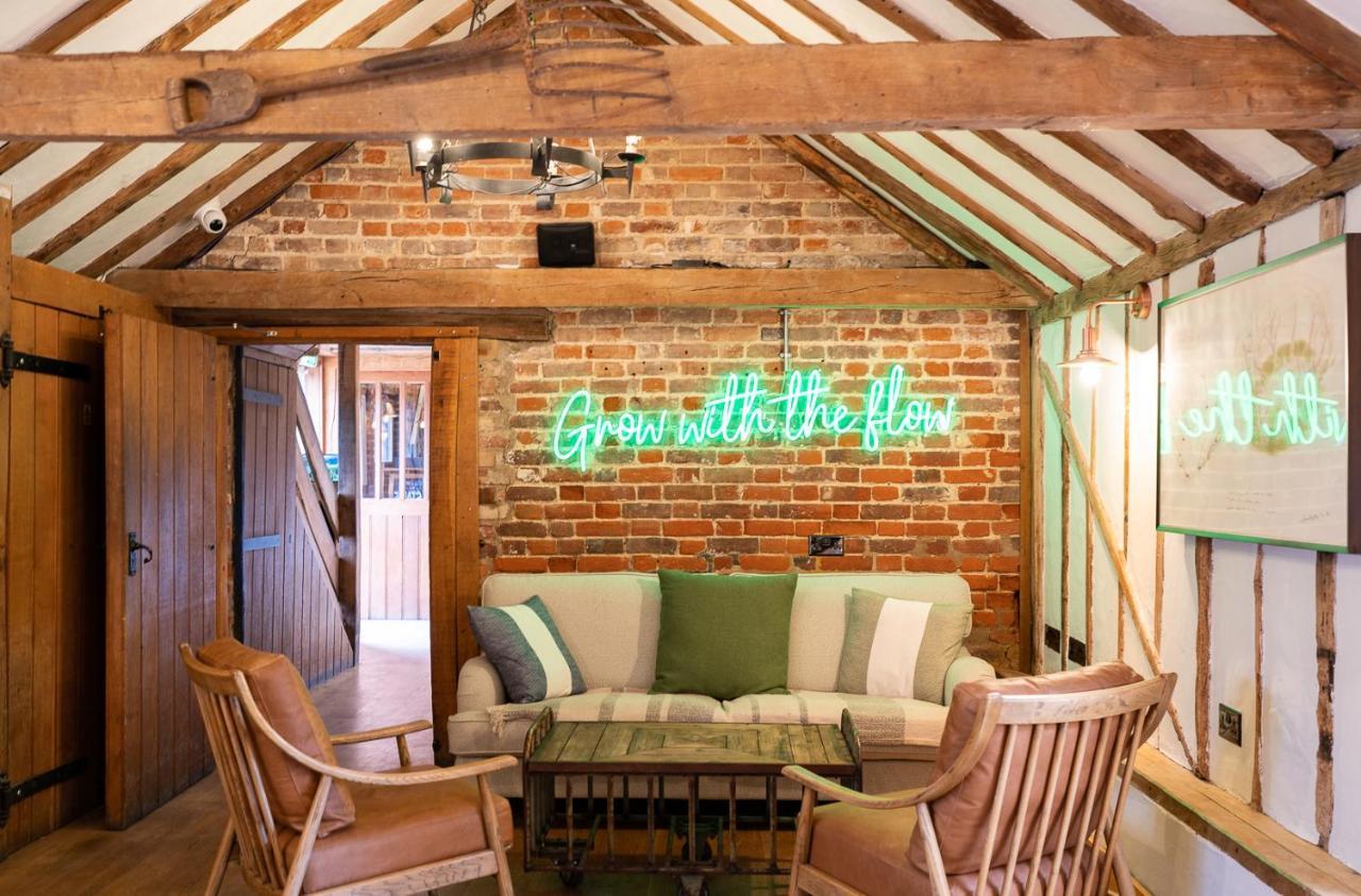Tewinbury Farm Hotel Exterior foto
