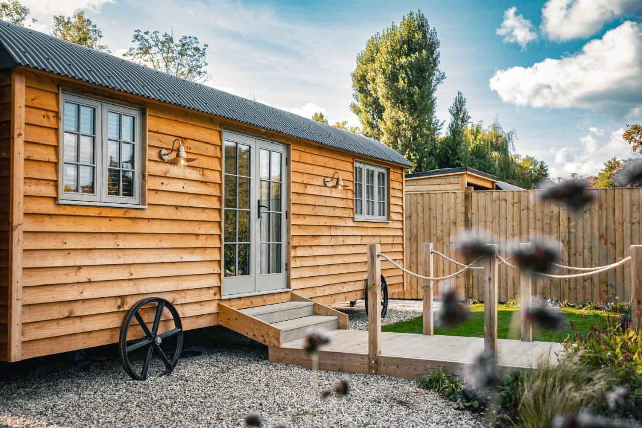Tewinbury Farm Hotel Exterior foto