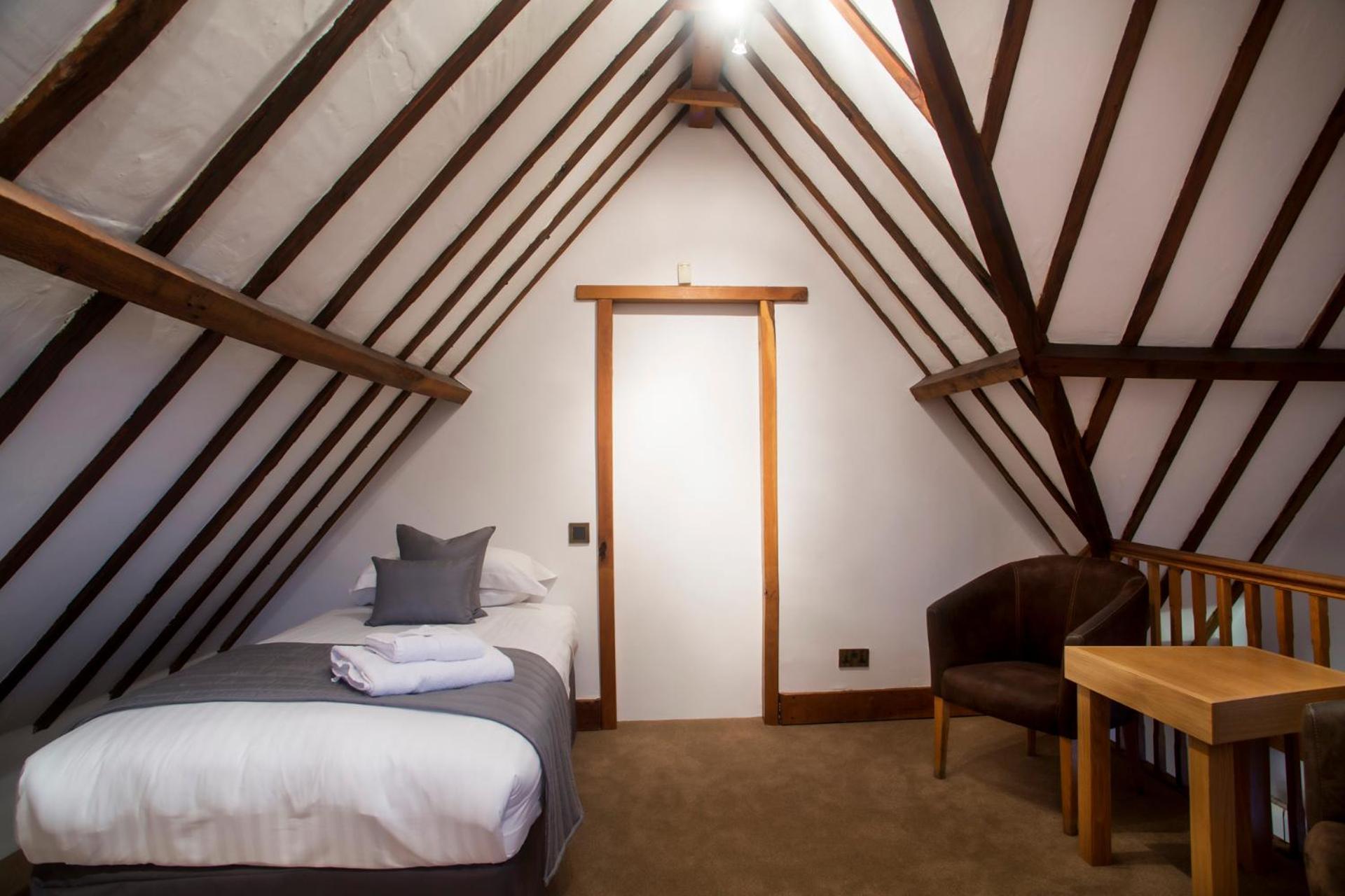 Tewinbury Farm Hotel Habitación foto