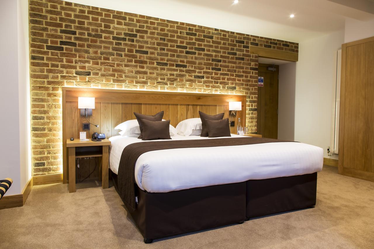 Tewinbury Farm Hotel Exterior foto